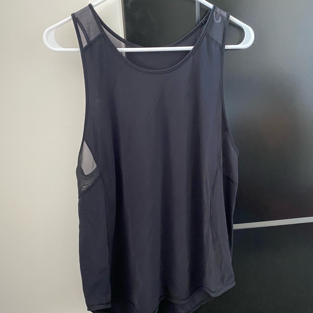 Lululemon tank